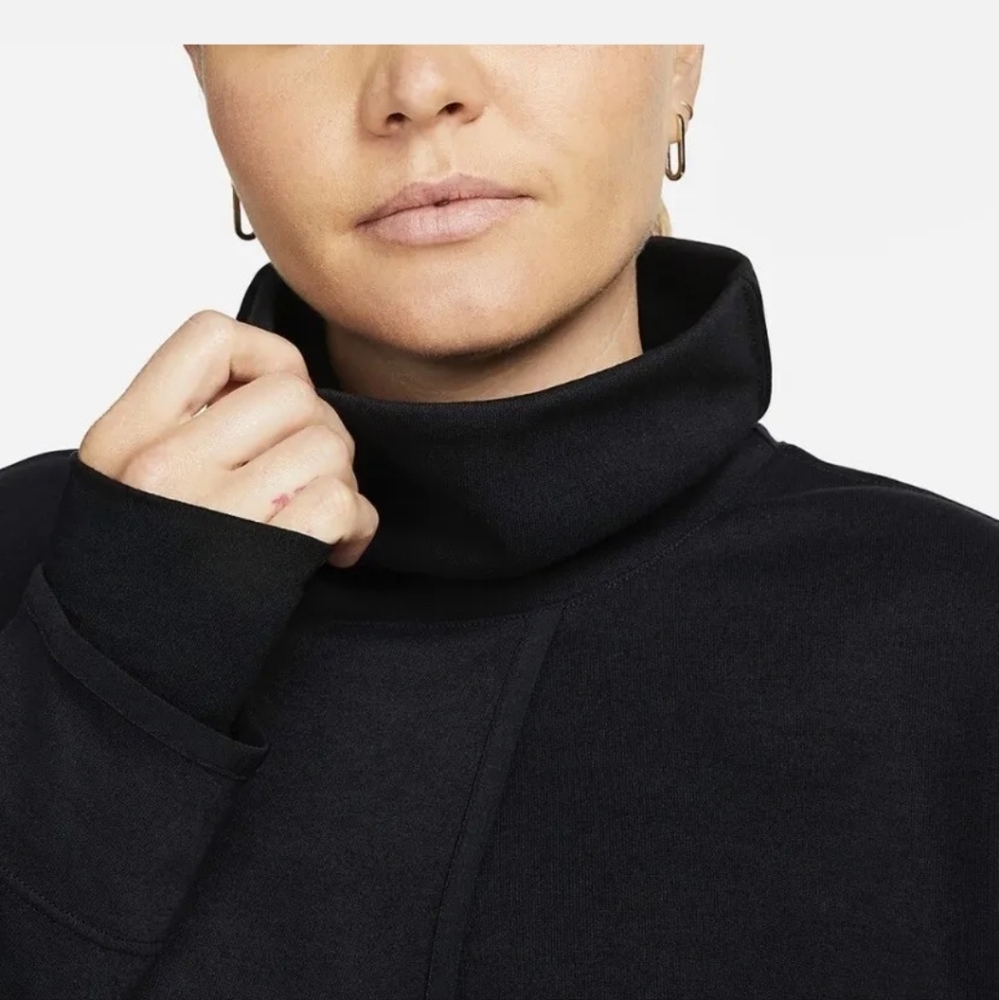 Nike Pullover - image 4